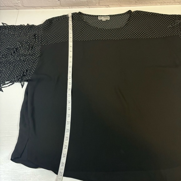 NWT JM Collection Black Top with Fun Sleeves - Picture 4 of 9